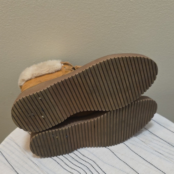 Madden GIRL Women's Tan Suede Ankle Boots - Picture 9 of 9